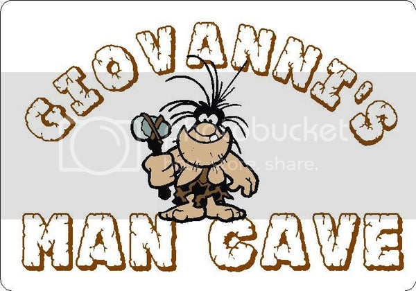 GIOVANNI Man Cave 9"x12" Aluminum novelty parking sign wall decor.